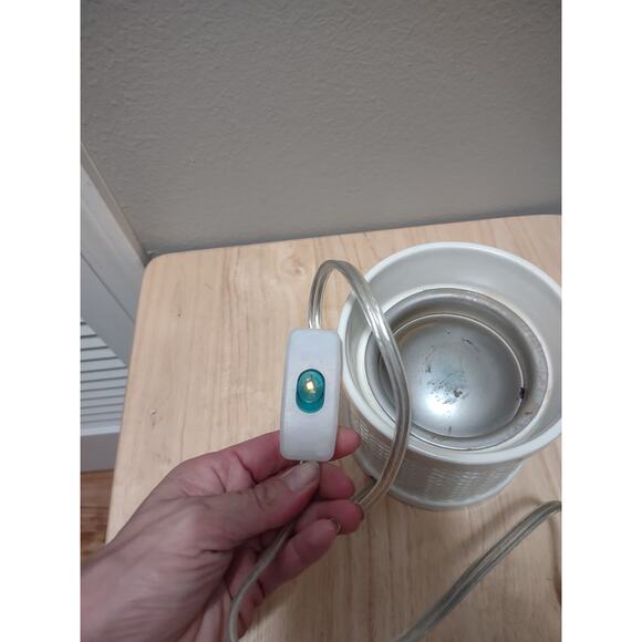 Scentsy SPW-02 white ceramic Dove Weave 13W electric scented wax warmer - Picture 11 of 12